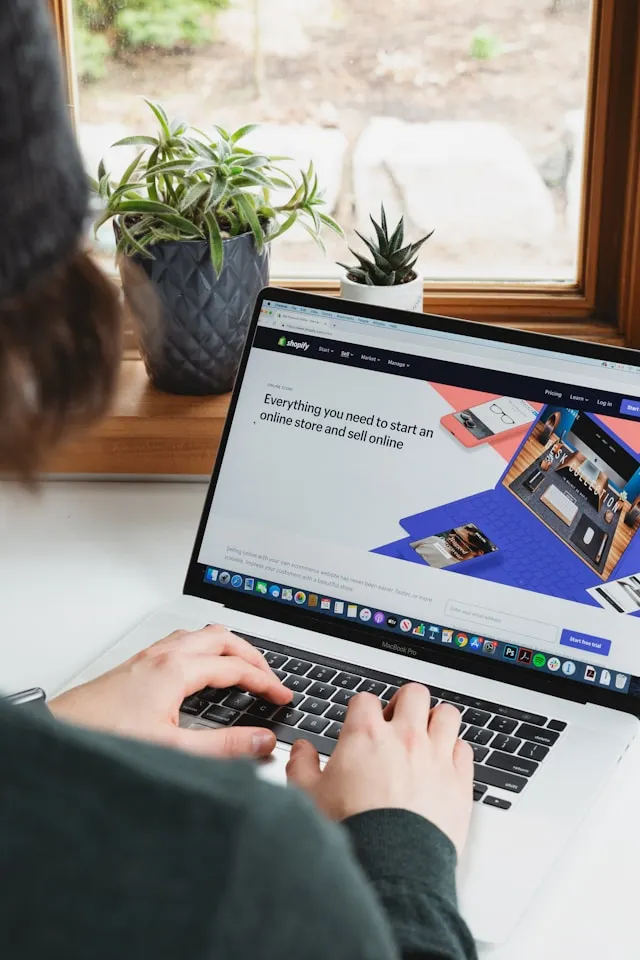 Compare Mac models
