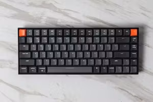 Mechanical keyboard with low-profile switches